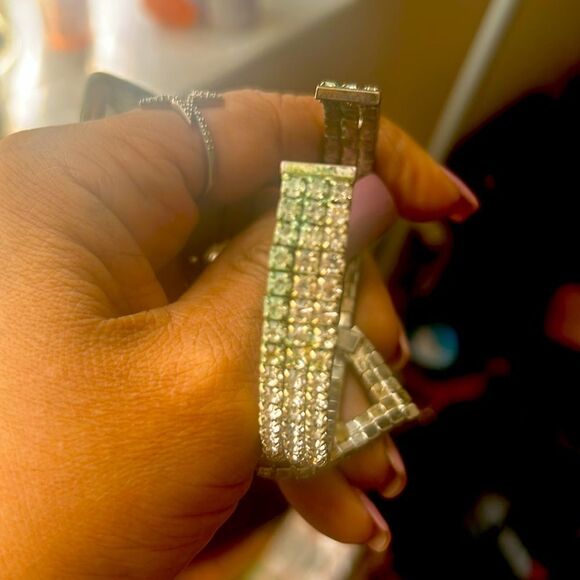 Unique Rhinestone Bracelets - Picture 6 of 7